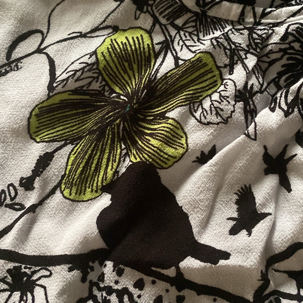 HOST PICK, DEPT, Colouring Book peplum top - Picture 5 of 7
